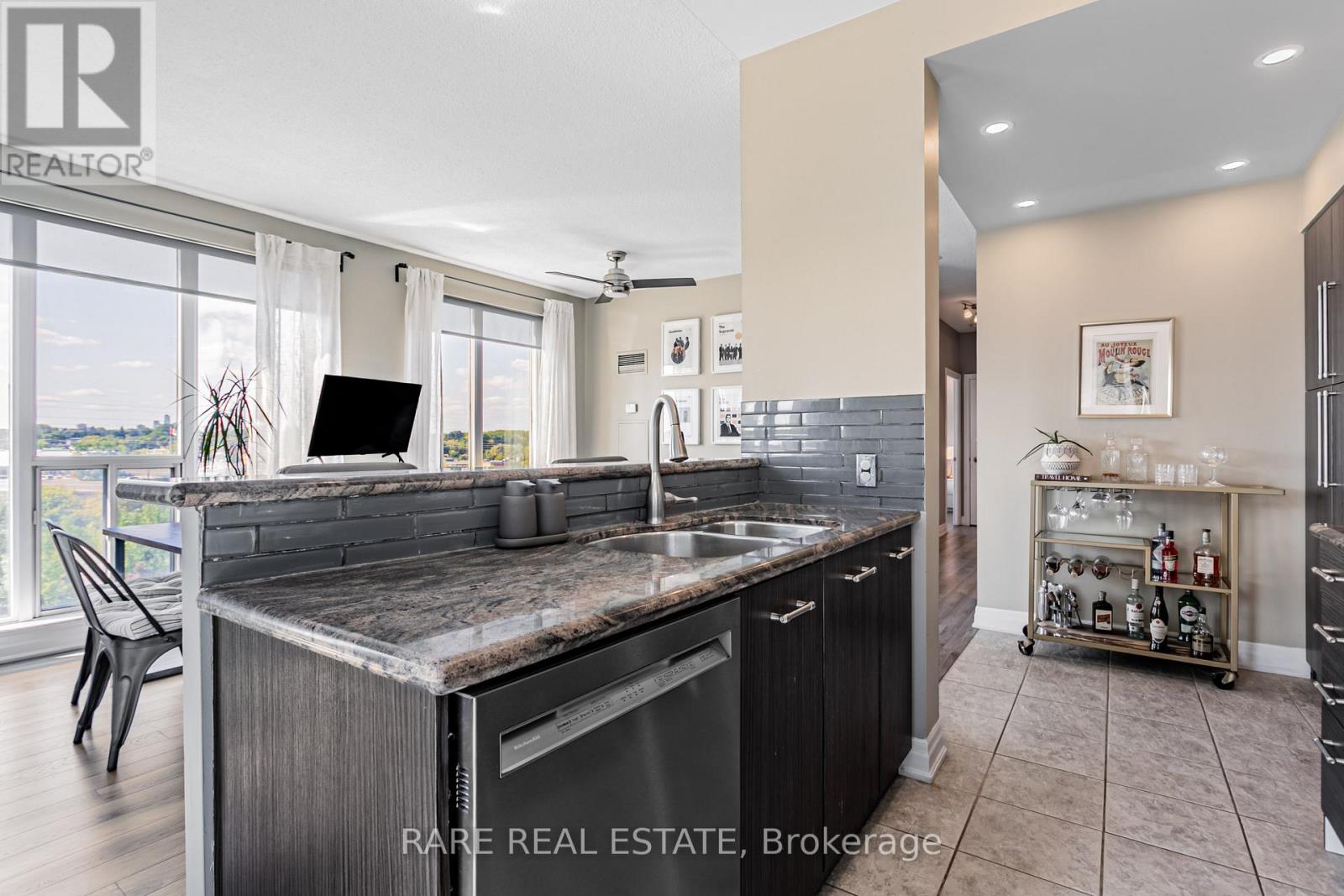 703 - 2119 Lake Shore Boulevard W, Toronto, Ontario  M8V 4E8 - Photo 8 - W12490700