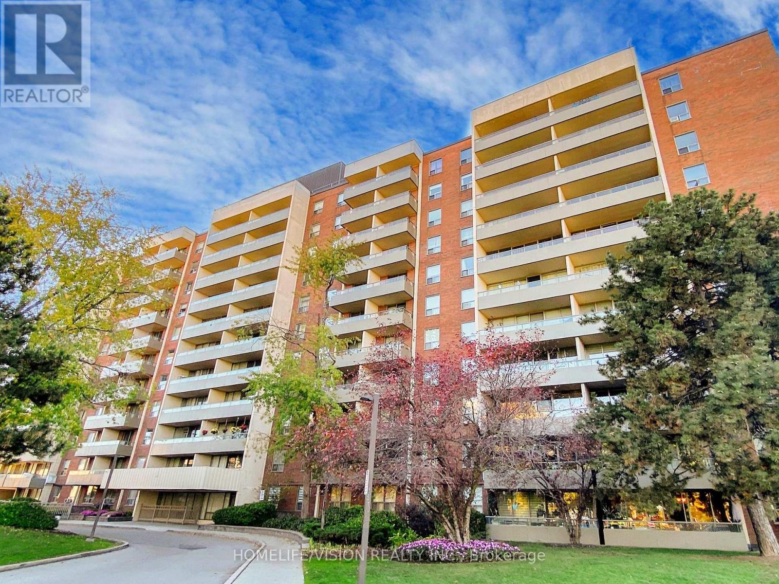 Property Listing: 713 - 9 Four Winds Drive, Toronto (York University Heights), Ontario