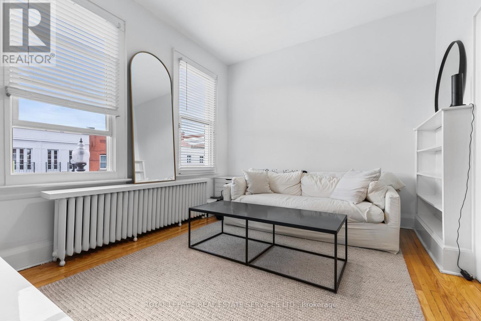 2 - 179 Lakeshore Road E, Oakville, Ontario  L6J 1H5 - Photo 7 - W12490728