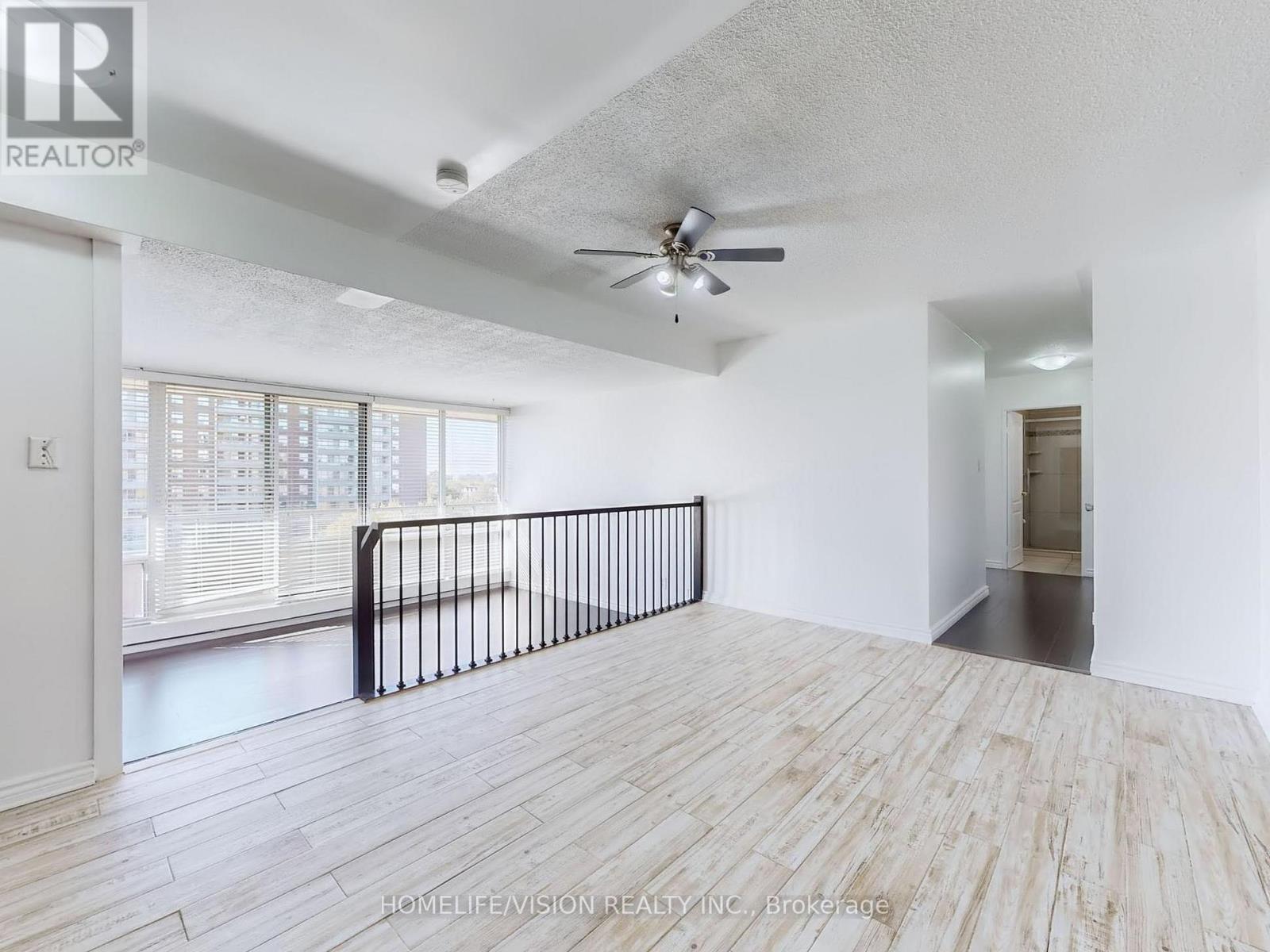 713 - 9 Four Winds Drive, Toronto, Ontario  M3J 2T1 - Photo 11 - W12490734