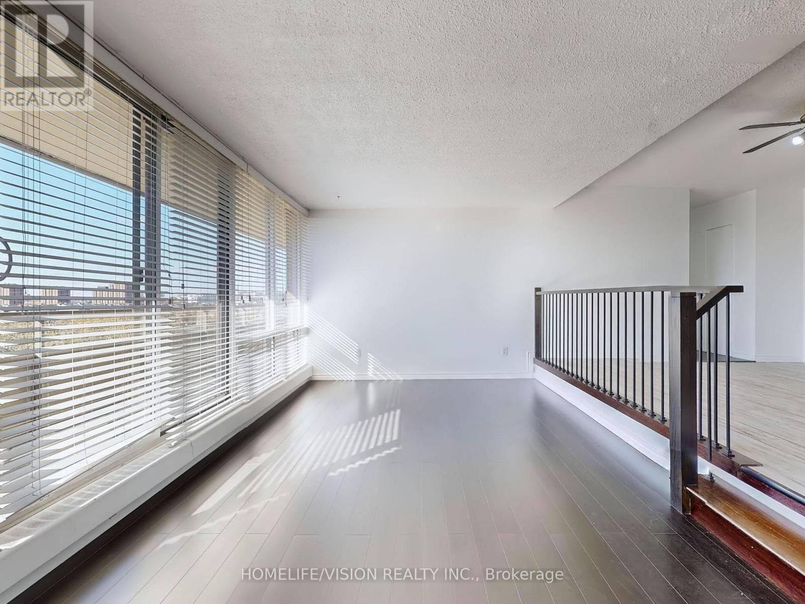 713 - 9 Four Winds Drive, Toronto, Ontario  M3J 2T1 - Photo 12 - W12490734