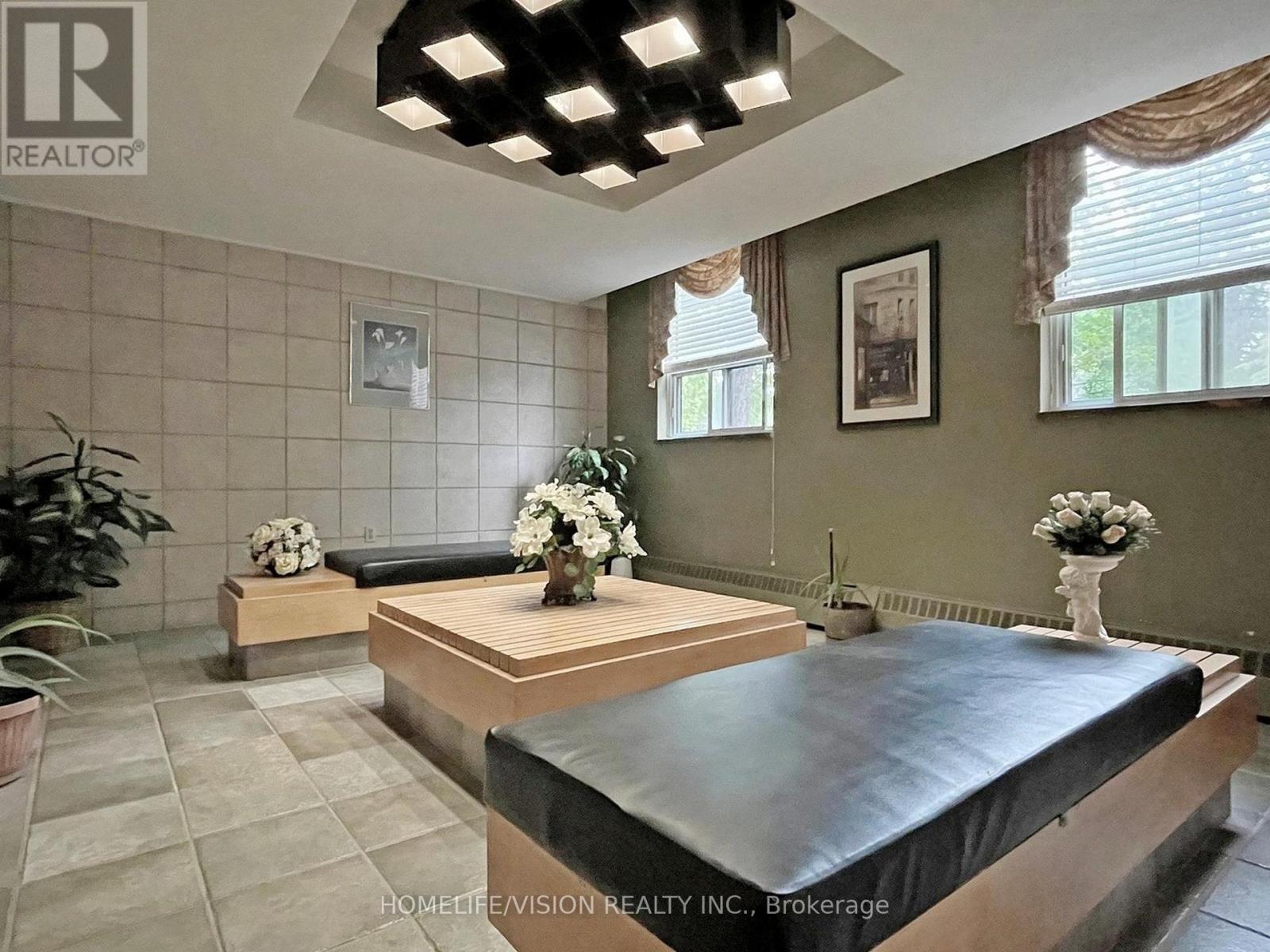 713 - 9 Four Winds Drive, Toronto, Ontario  M3J 2T1 - Photo 5 - W12490734