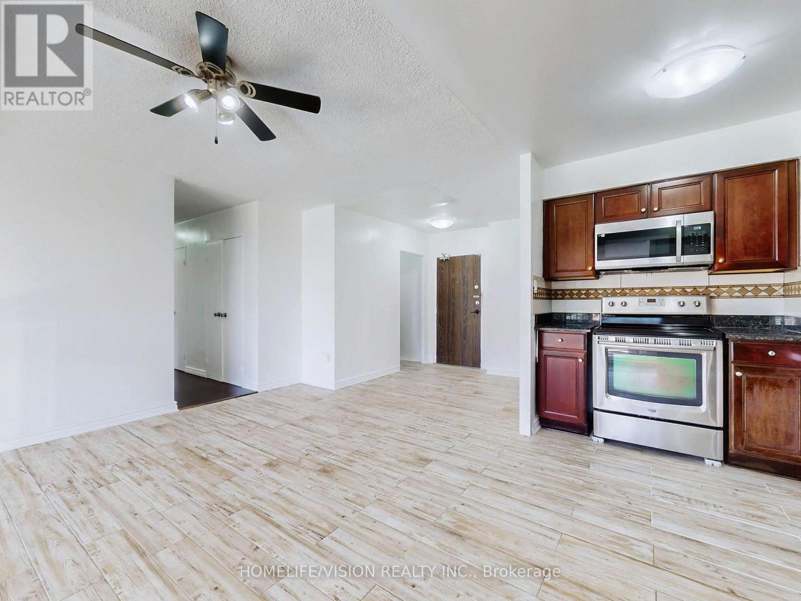 713 - 9 Four Winds Drive, Toronto, Ontario  M3J 2T1 - Photo 8 - W12490734