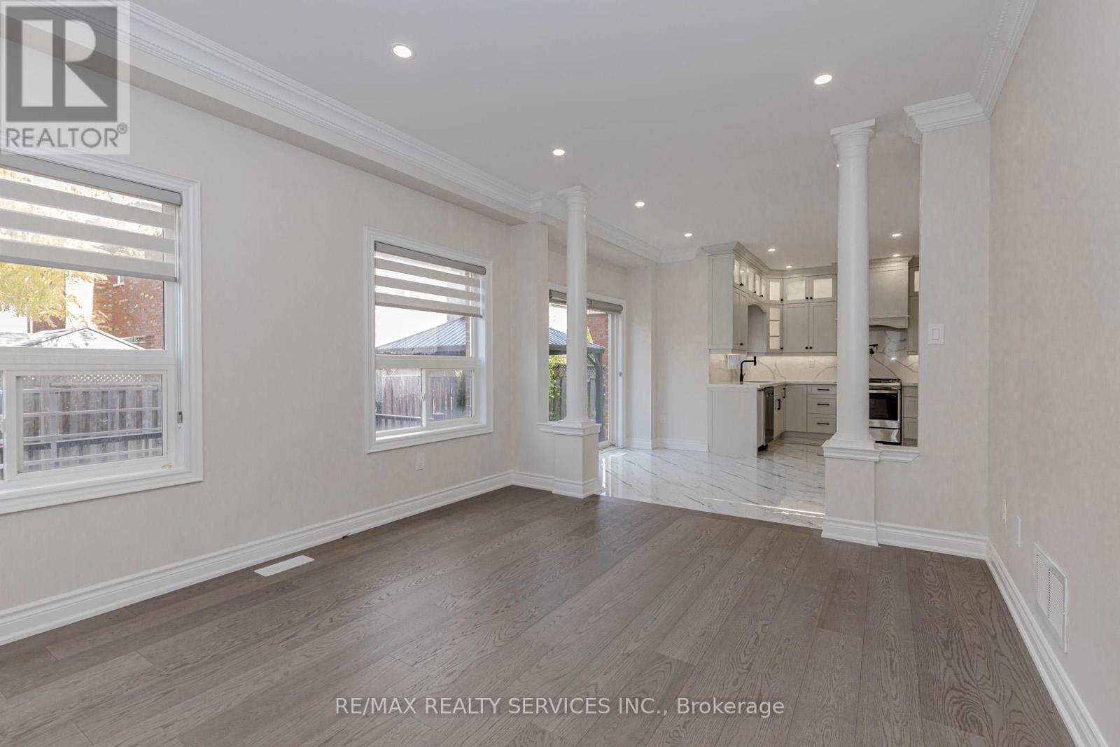 50 Amboise Crescent, Brampton, Ontario  L7A 3H2 - Photo 17 - W12490764