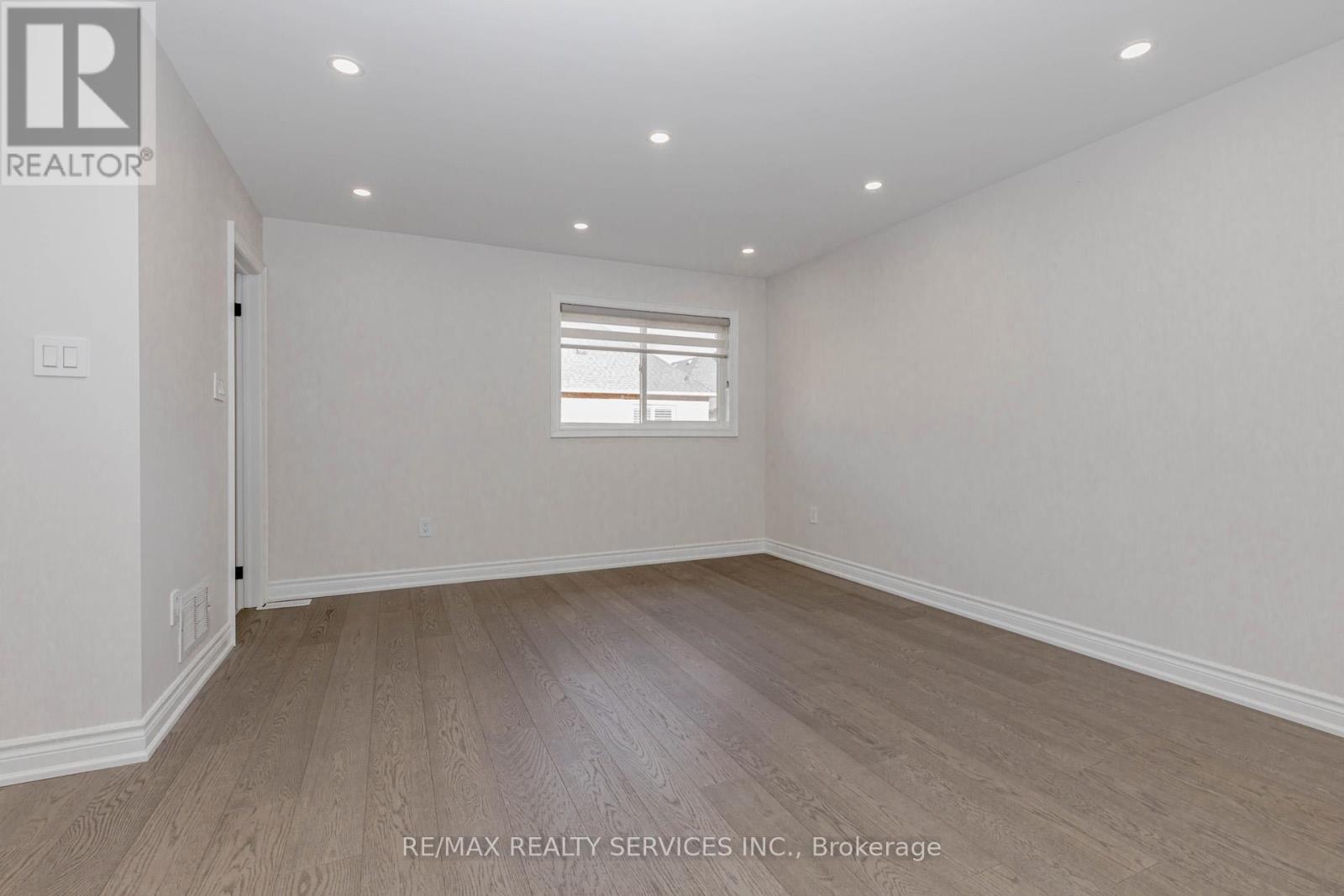 50 Amboise Crescent, Brampton, Ontario  L7A 3H2 - Photo 21 - W12490764