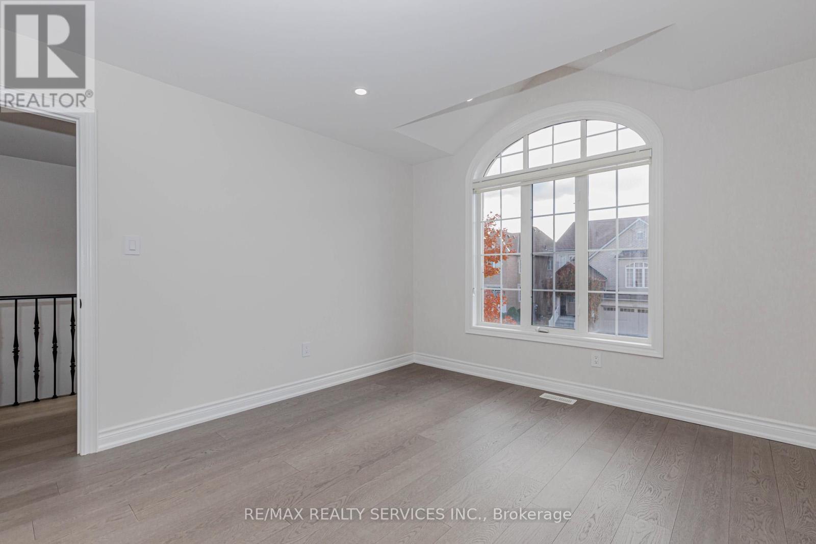 50 Amboise Crescent, Brampton, Ontario  L7A 3H2 - Photo 31 - W12490764