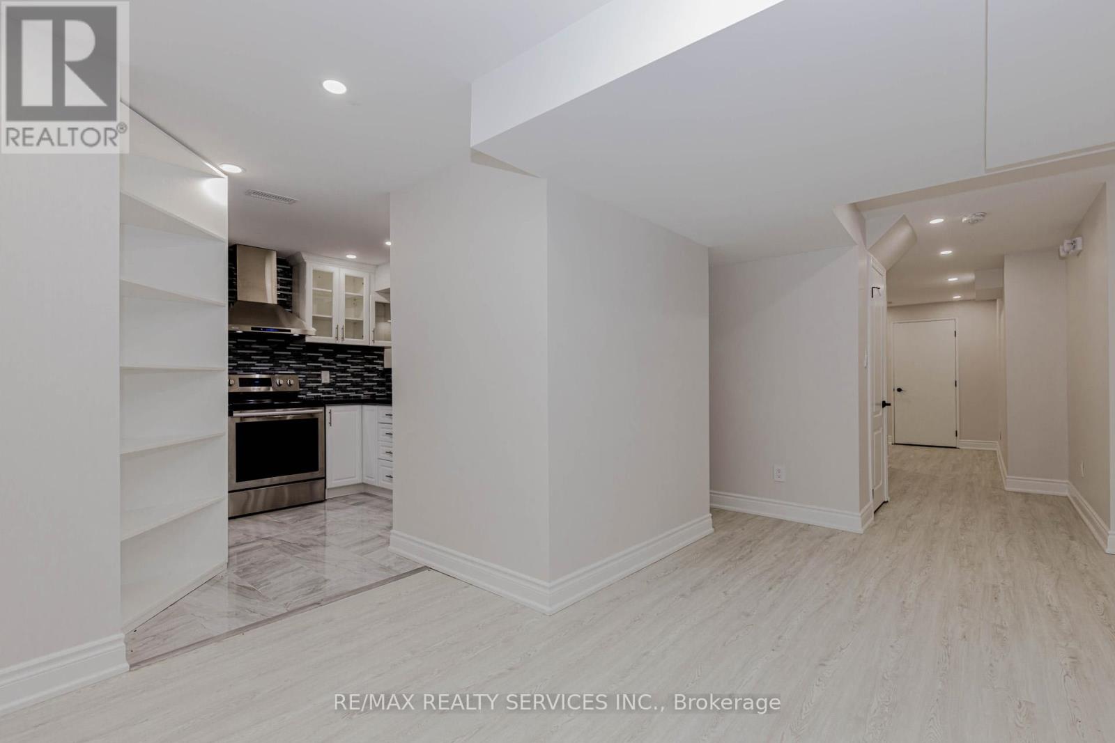 50 Amboise Crescent, Brampton, Ontario  L7A 3H2 - Photo 41 - W12490764