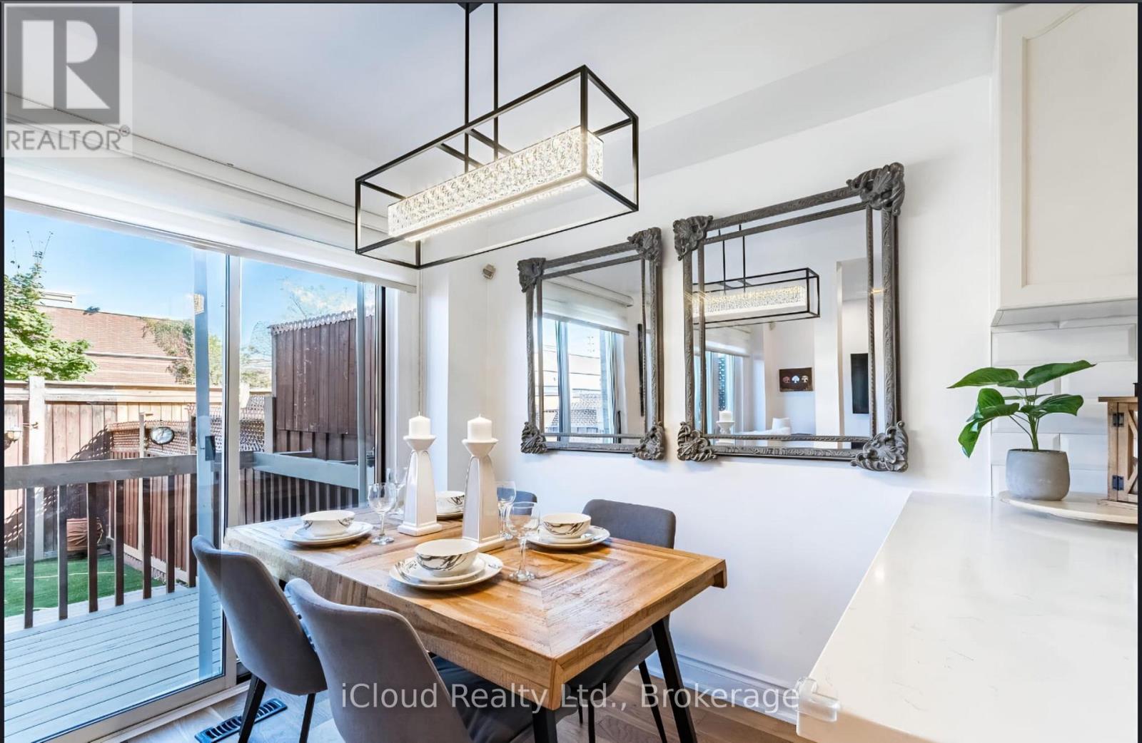 6973 Lisanne Court, Mississauga, Ontario  L5N 6Z7 - Photo 13 - W12490834