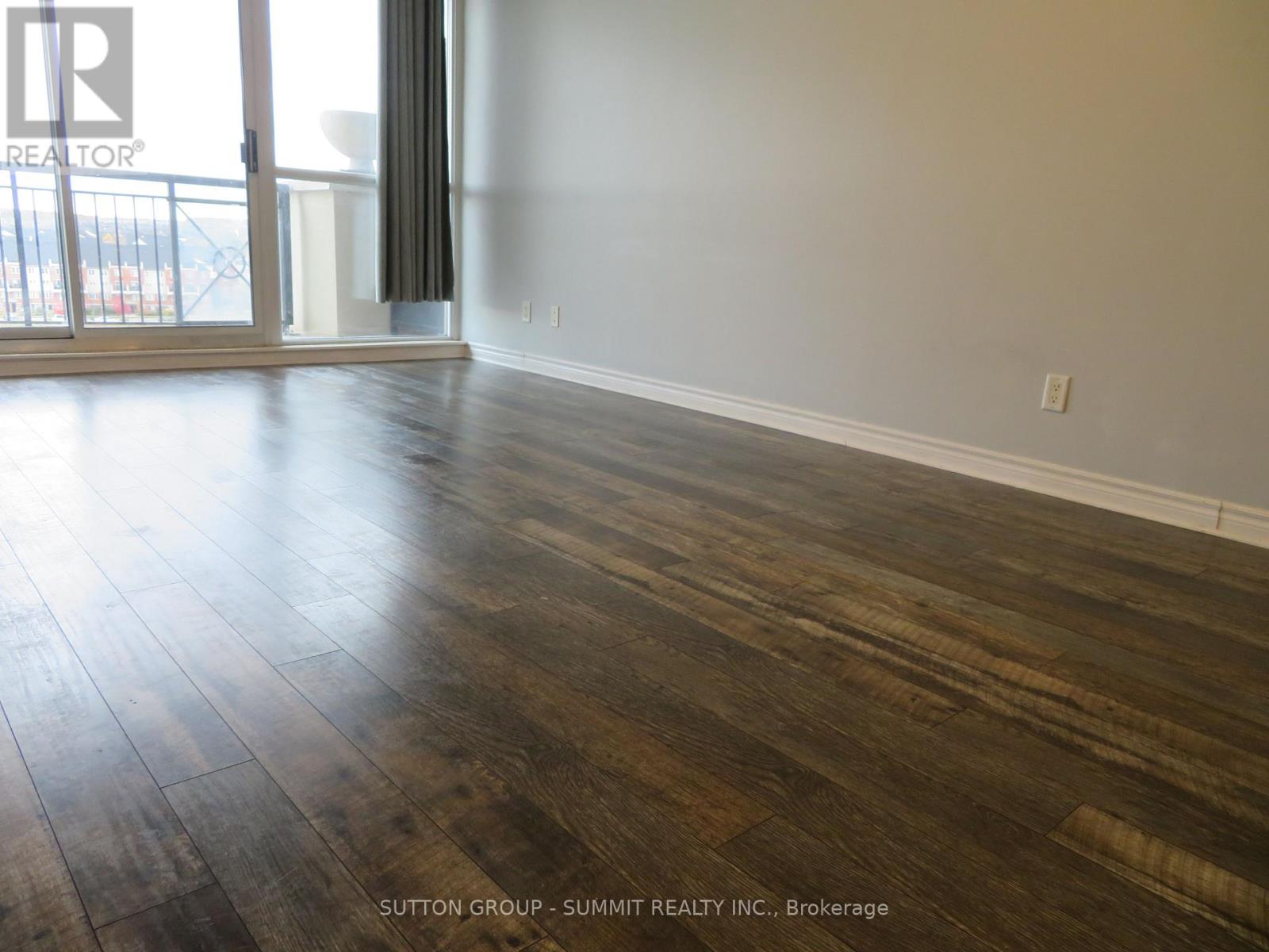 1001 - 2325 Central Park Drive, Oakville, Ontario  L6H 0E2 - Photo 8 - W12490852