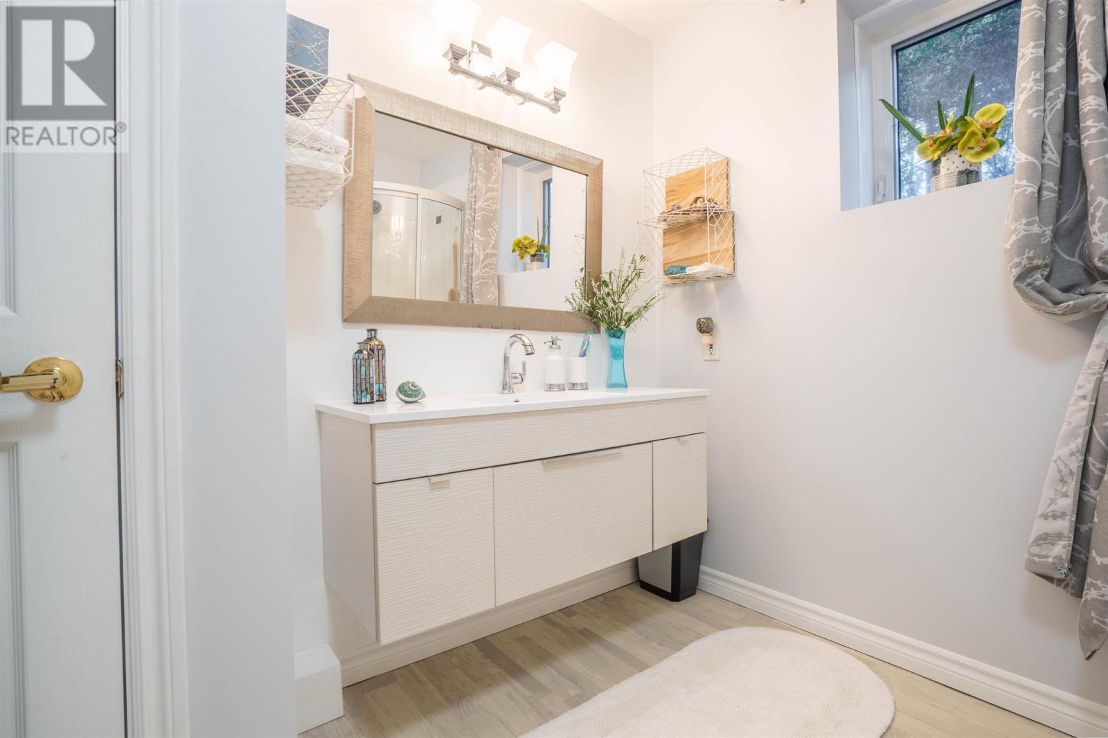 536 Morrison Ave, Sault Ste. Marie, Ontario P6B 6L4 - Photo 38 - SM253116