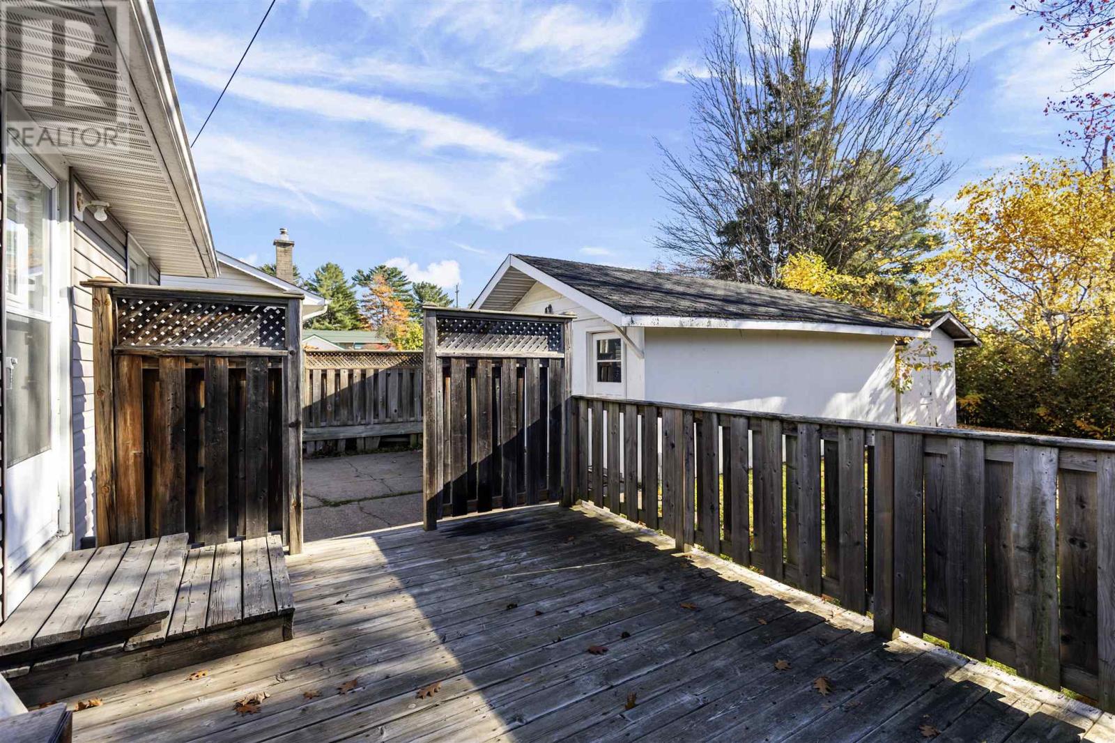 1573 Wellington St E, Sault Ste. Marie, Ontario  P6A 2R6 - Photo 34 - SM253115