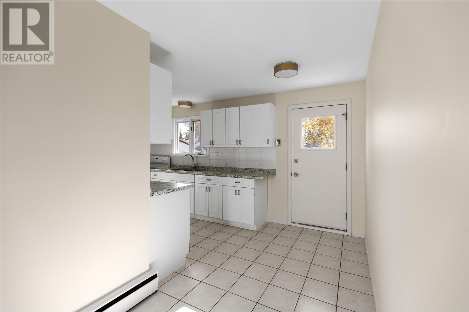 1573 Wellington St E, Sault Ste. Marie, Ontario  P6A 2R6 - Photo 8 - SM253115