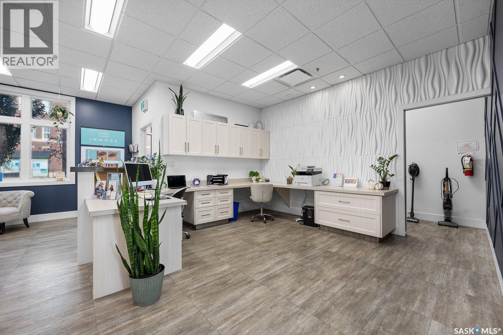 B 1723 Badham Boulevard, Regina, Saskatchewan  S4P 0L9 - Photo 7 - SK022027