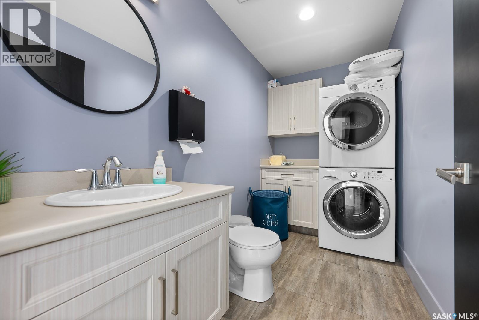 B 1723 Badham Boulevard, Regina, Saskatchewan  S4P 0L9 - Photo 8 - SK022027