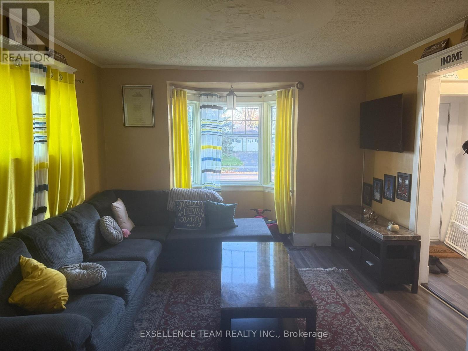 437 4th Street E, Cornwall, Ontario  K6H 2J5 - Photo 4 - X12491082