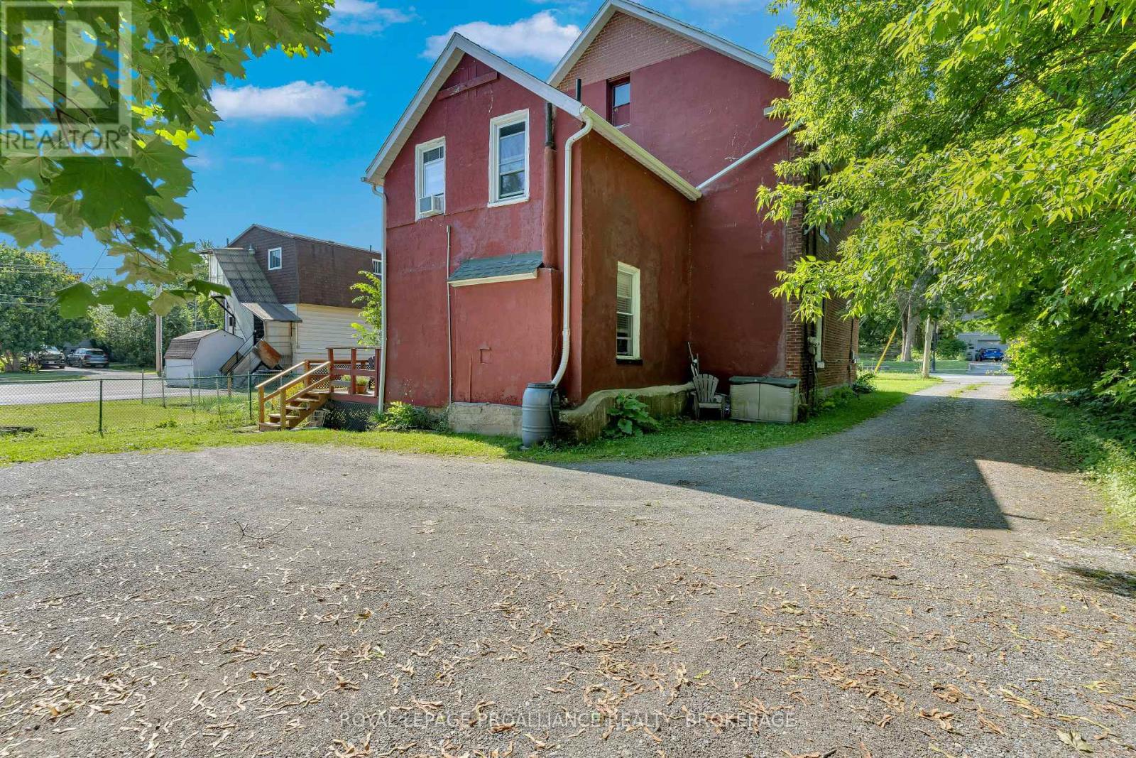 430 King Street W, Gananoque, Ontario  K7G 2G9 - Photo 27 - X12485196