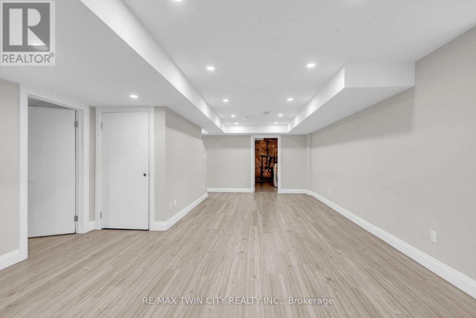 273 Woodbine Avenue, Kitchener, Ontario  N2R 0P7 - Photo 38 - X12490474