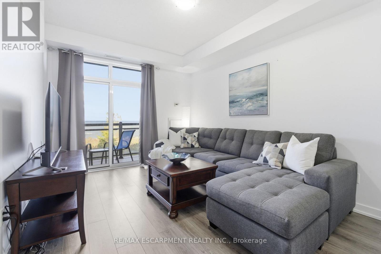 228 - 35 Southshore Crescent, Hamilton, Ontario  L8E 0J2 - Photo 13 - X12490490