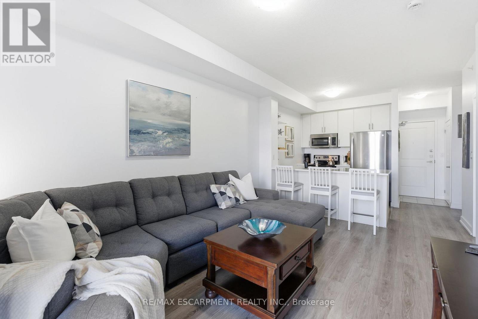 228 - 35 Southshore Crescent, Hamilton, Ontario  L8E 0J2 - Photo 14 - X12490490