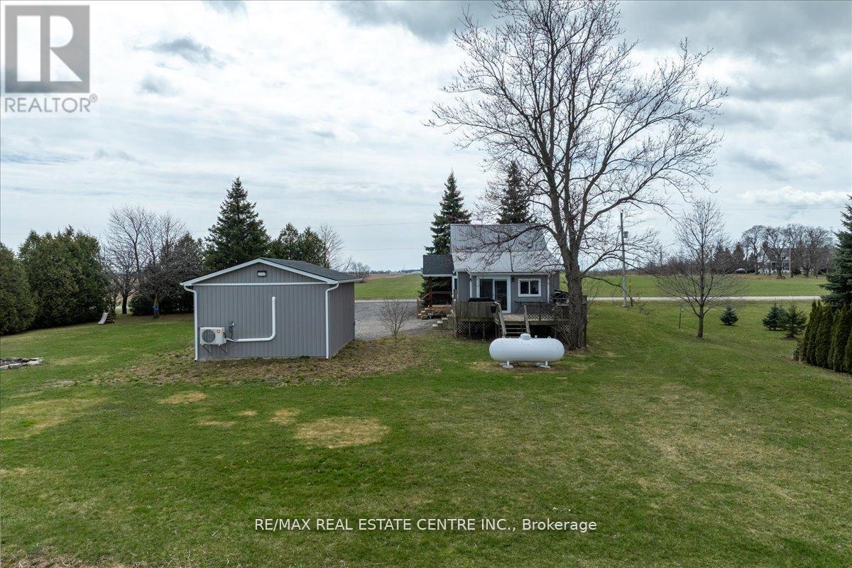 359 First Line, Haldimand, Ontario  N0A 1H0 - Photo 3 - X12490496
