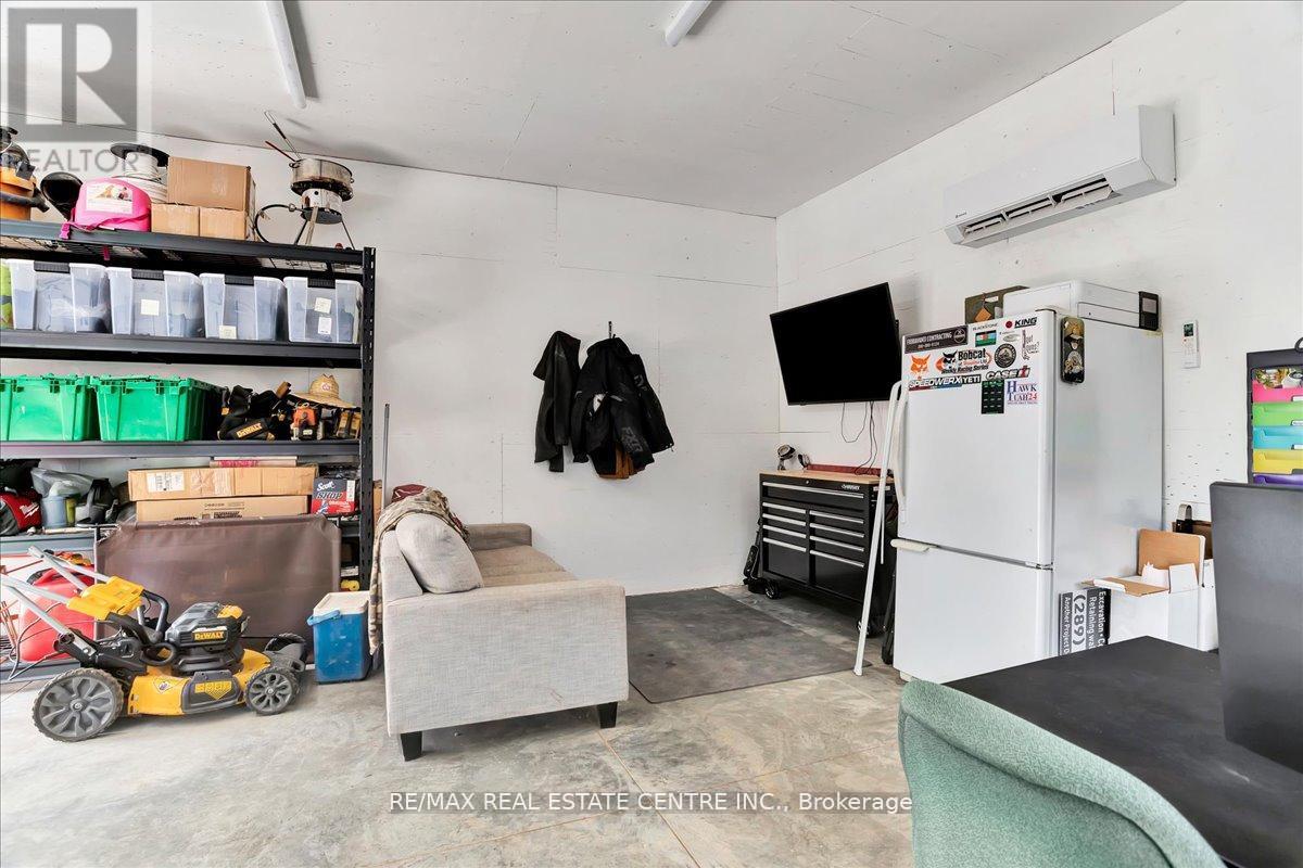 359 First Line, Haldimand, Ontario  N0A 1H0 - Photo 31 - X12490496