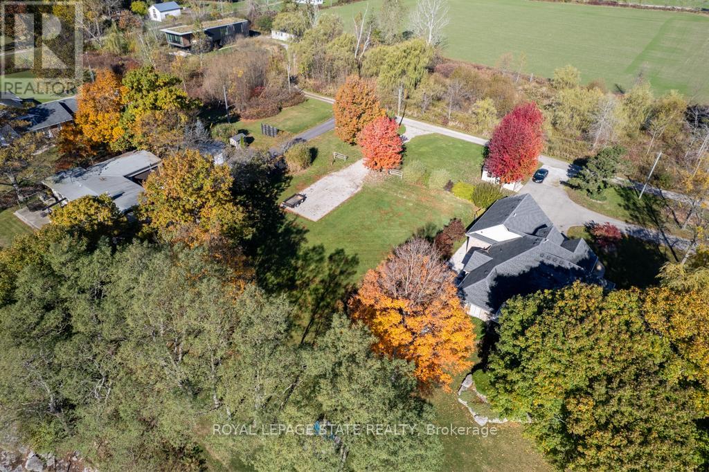 4 Dearden Lane, Haldimand, Ontario  N1A 2W6 - Photo 18 - X12490526