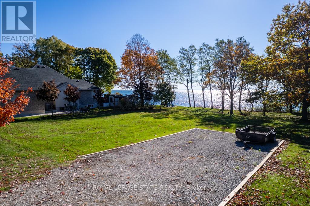 4 Dearden Lane, Haldimand, Ontario  N1A 2W6 - Photo 7 - X12490526