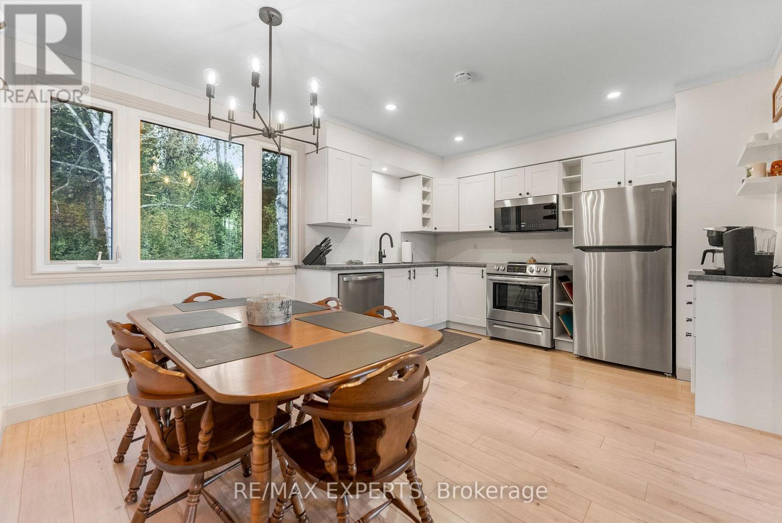 77 Post Street, South Algonquin, Ontario  K0J 2M0 - Photo 12 - X12490544