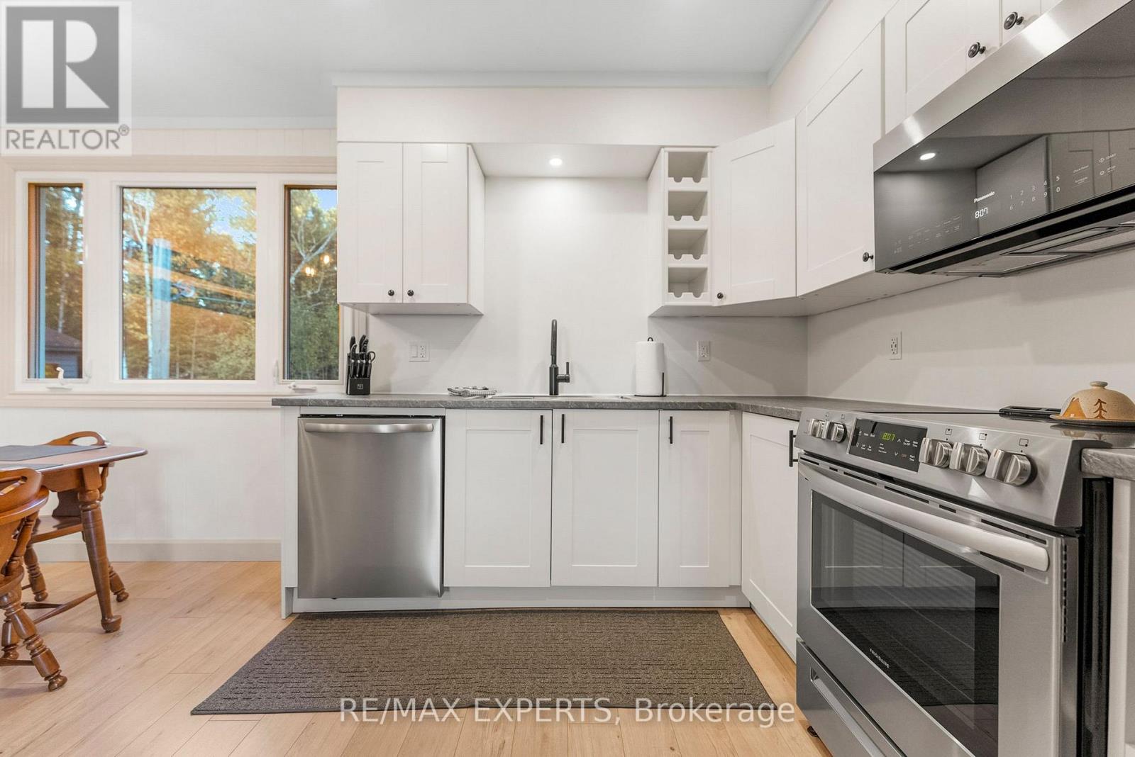 77 Post Street, South Algonquin, Ontario  K0J 2M0 - Photo 17 - X12490544