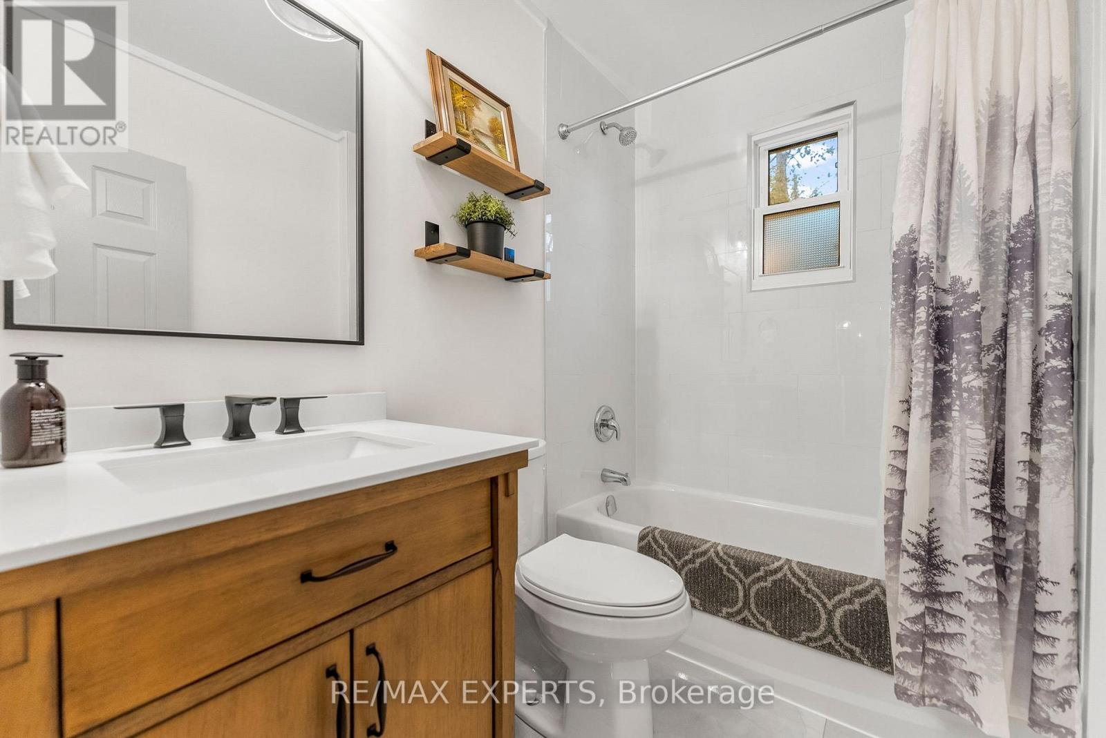 77 Post Street, South Algonquin, Ontario  K0J 2M0 - Photo 22 - X12490544