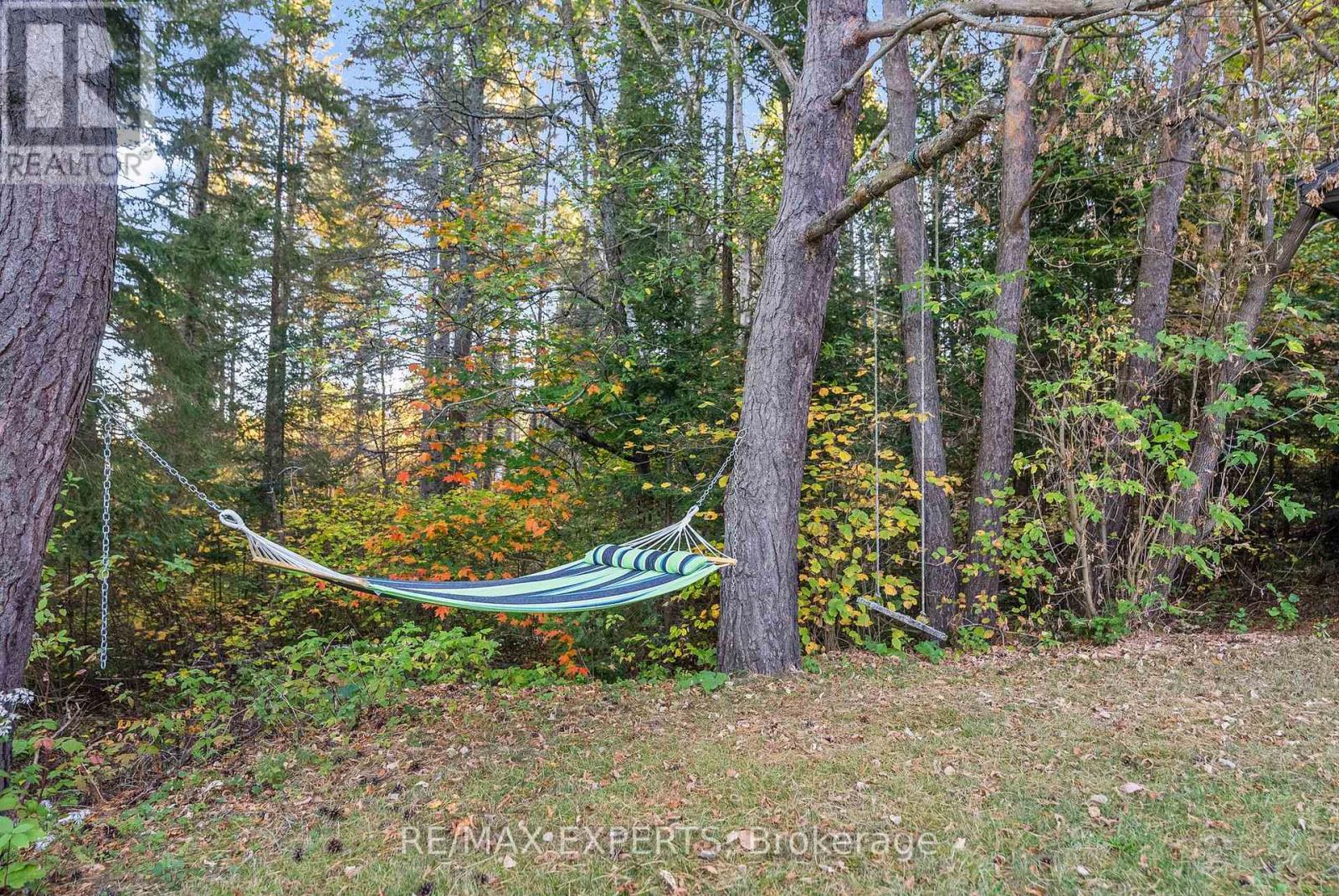 77 Post Street, South Algonquin, Ontario  K0J 2M0 - Photo 33 - X12490544