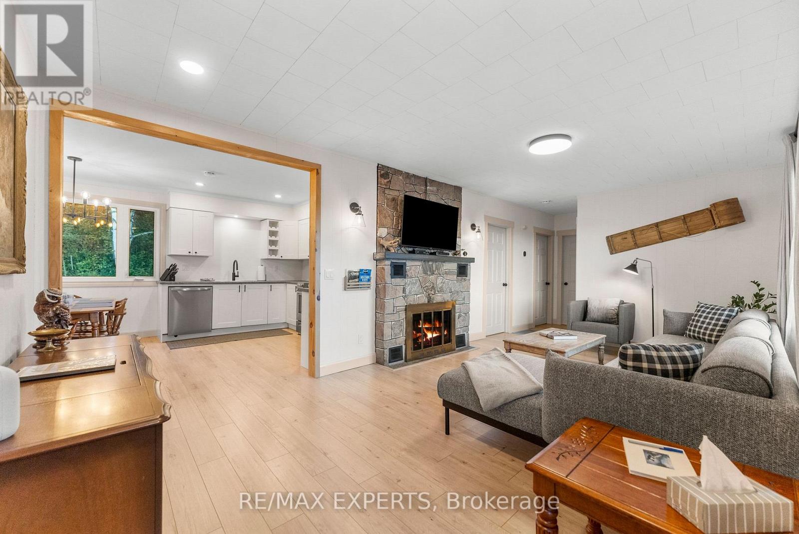 77 Post Street, South Algonquin, Ontario  K0J 2M0 - Photo 9 - X12490544