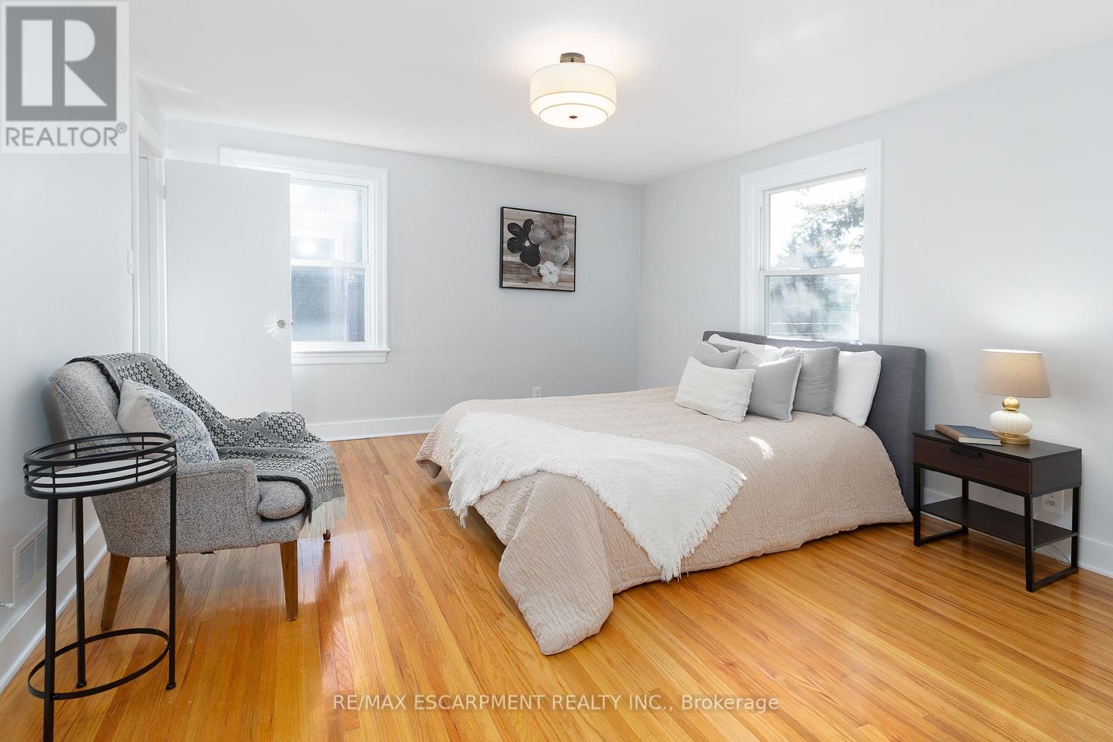 4876 Portage Road, Niagara Falls, Ontario  L2E 6B3 - Photo 12 - X12490636