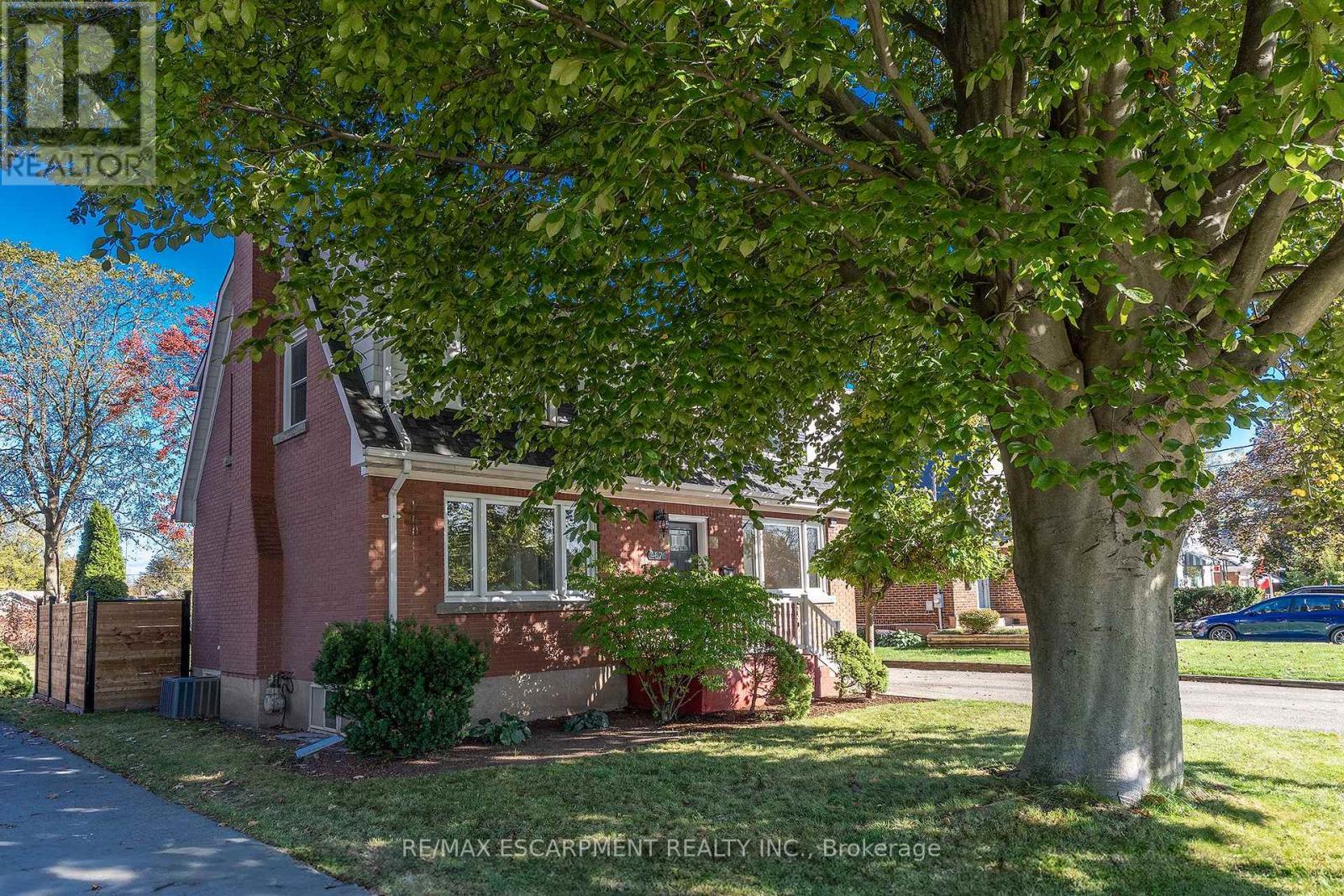 4876 Portage Road, Niagara Falls, Ontario  L2E 6B3 - Photo 27 - X12490636