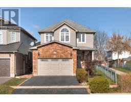 38 HEATHERWOOD PLACE, Kitchener, Ontario
