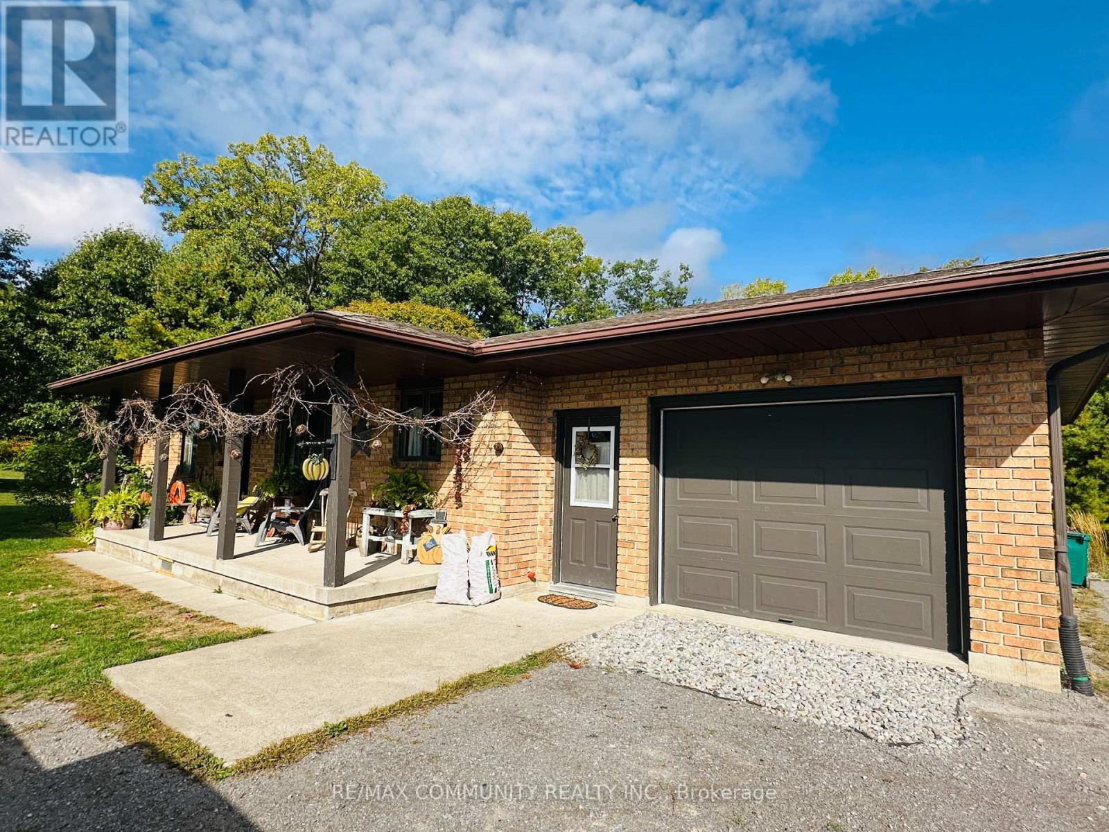 214 Helyer Road, Quinte West, Ontario  K8V 5P4 - Photo 11 - X12490744