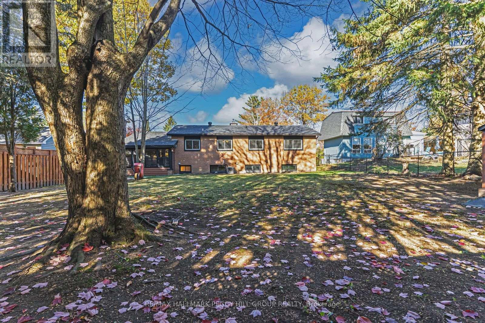 255 Fraser Street, Gravenhurst, Ontario  P1P 1C9 - Photo 15 - X12490748