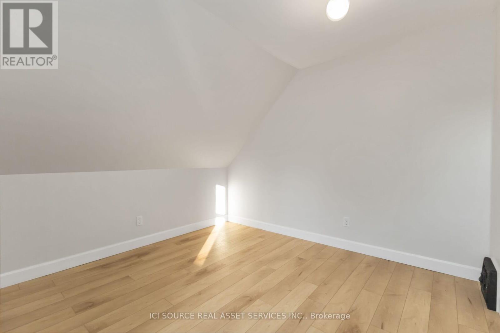 412 Grosvenor Street, London East, Ontario  N5Y 3S4 - Photo 17 - X12490756