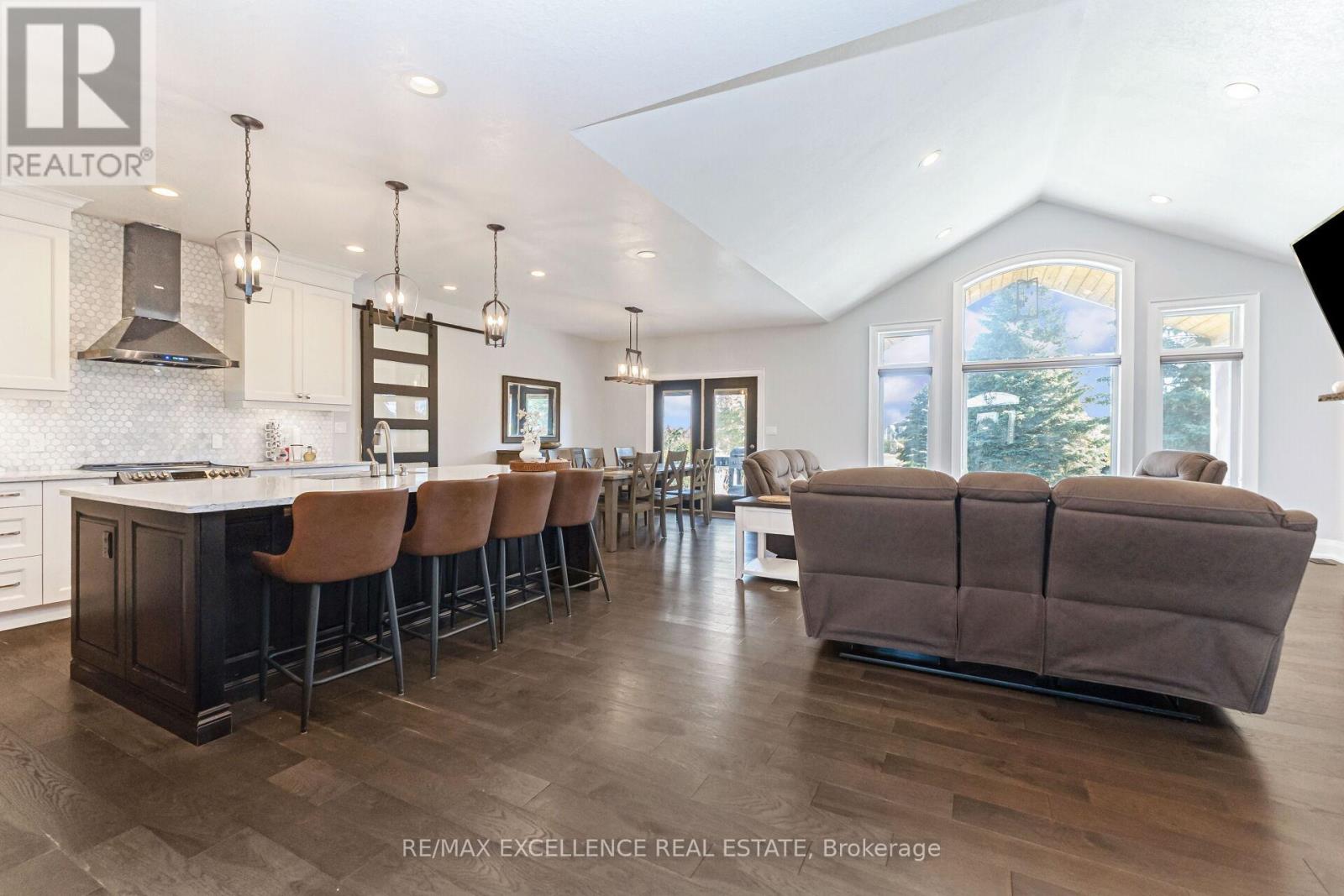 155 Deer Crescent, Norwich, Ontario  N0J 1C0 - Photo 8 - X12490808