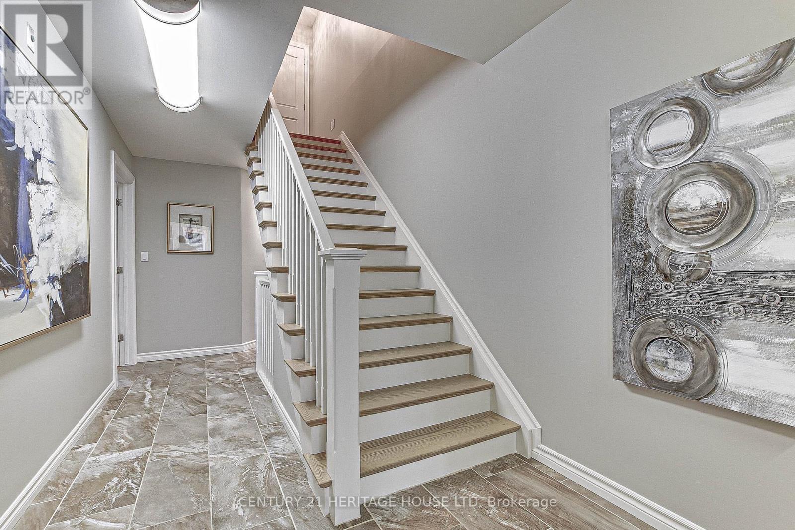 641 George Street, Central Elgin, Ontario  N5L 1H4 - Photo 15 - X12270336