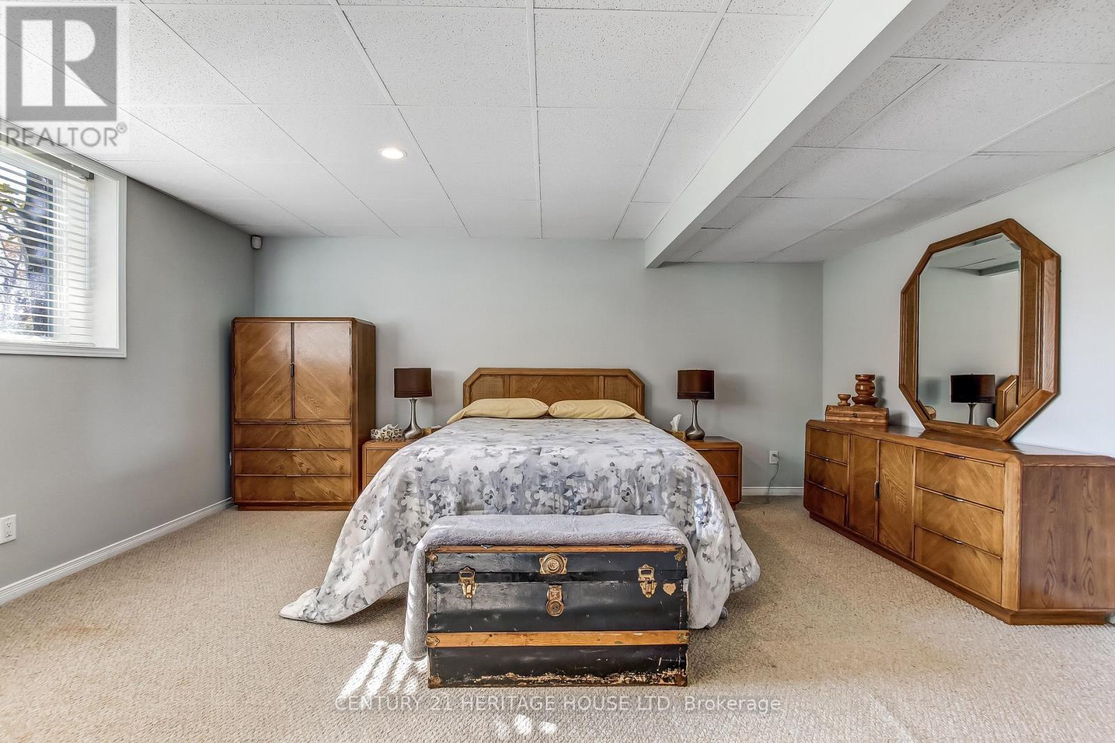 641 George Street, Central Elgin, Ontario  N5L 1H4 - Photo 35 - X12270336