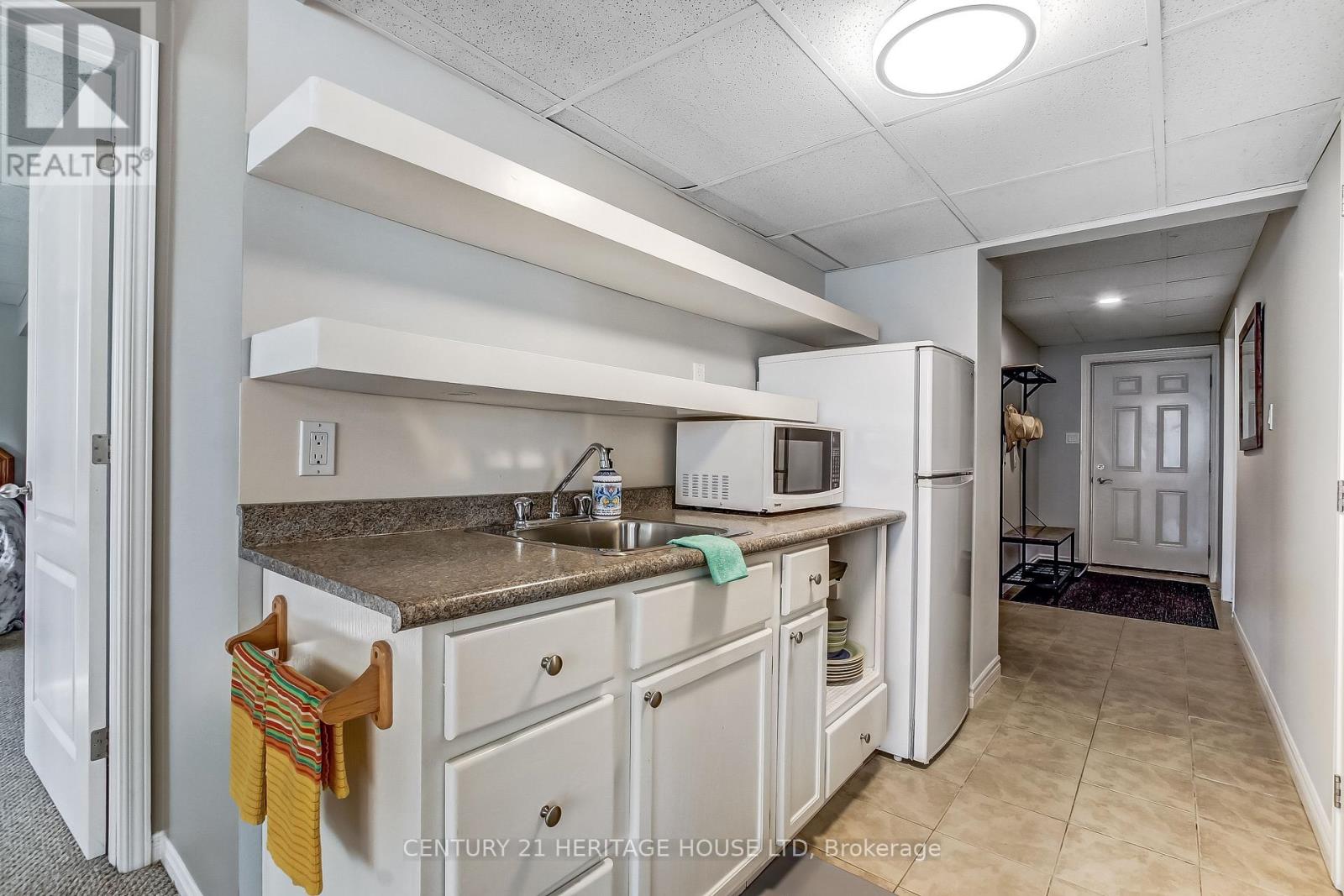 641 George Street, Central Elgin, Ontario  N5L 1H4 - Photo 34 - X12270336