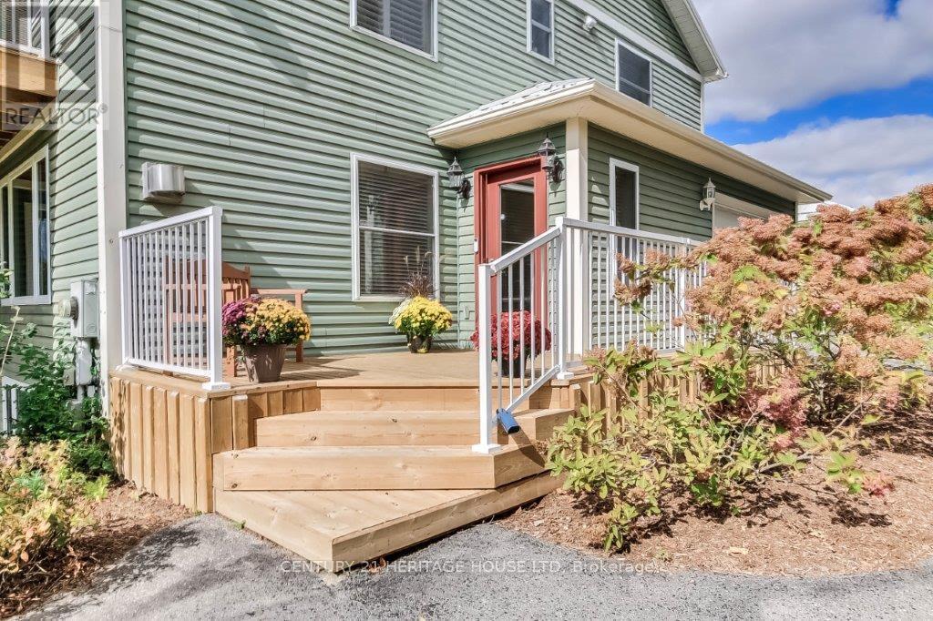 641 George Street, Central Elgin, Ontario  N5L 1H4 - Photo 40 - X12270336