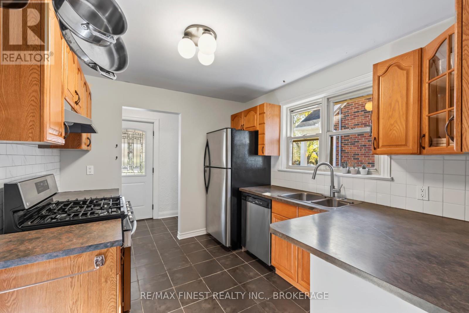 454 College Street, Kingston, Ontario  K7L 4M7 - Photo 13 - X12491136