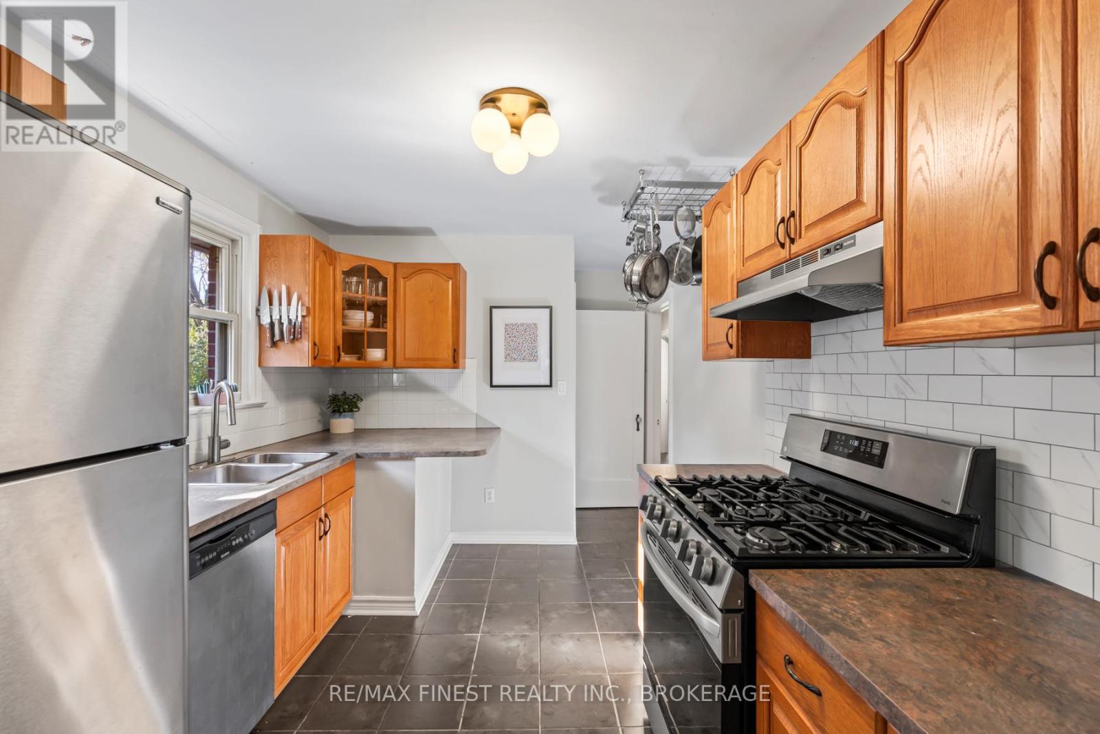 454 College Street, Kingston, Ontario  K7L 4M7 - Photo 15 - X12491136