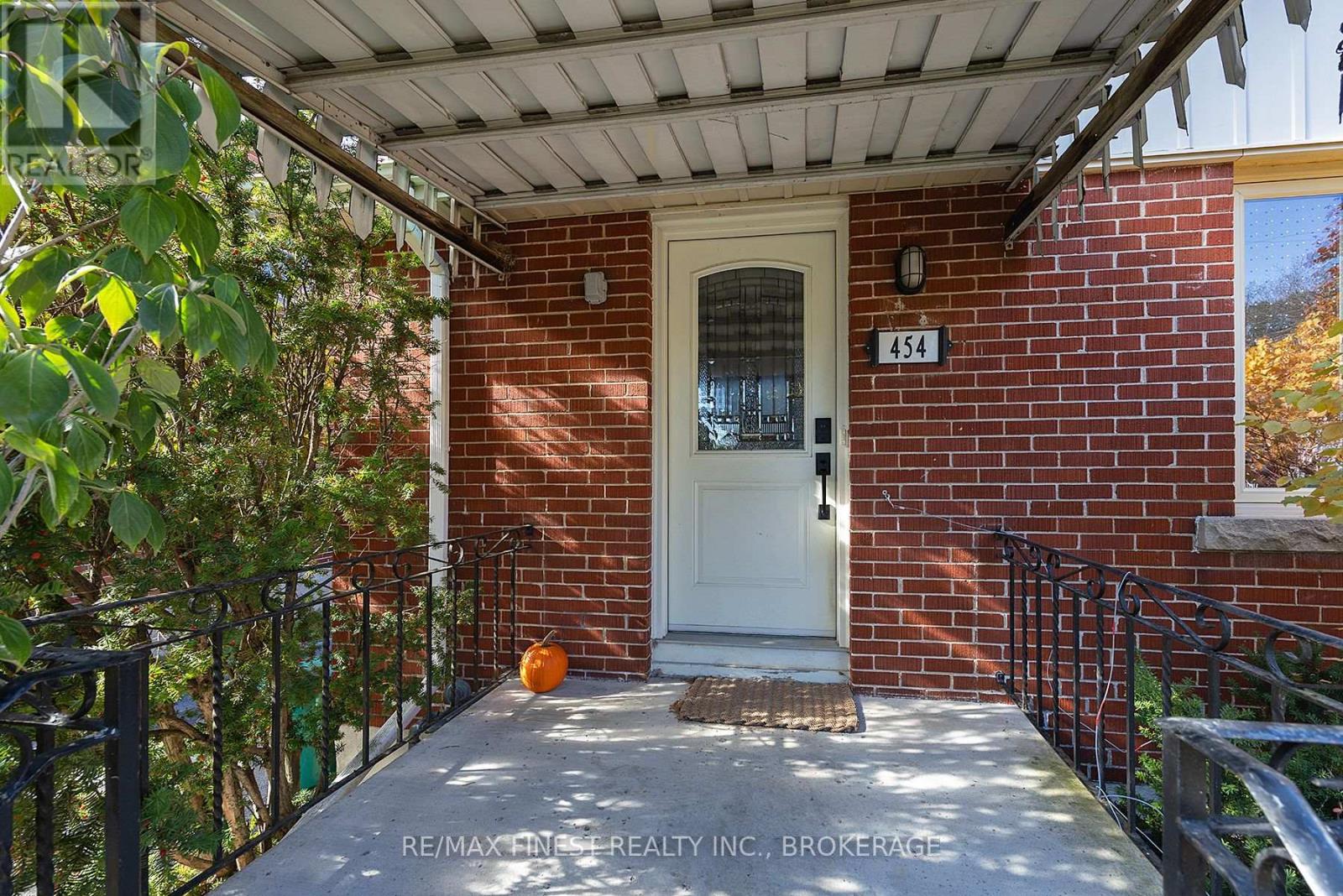 454 College Street, Kingston, Ontario  K7L 4M7 - Photo 4 - X12491136