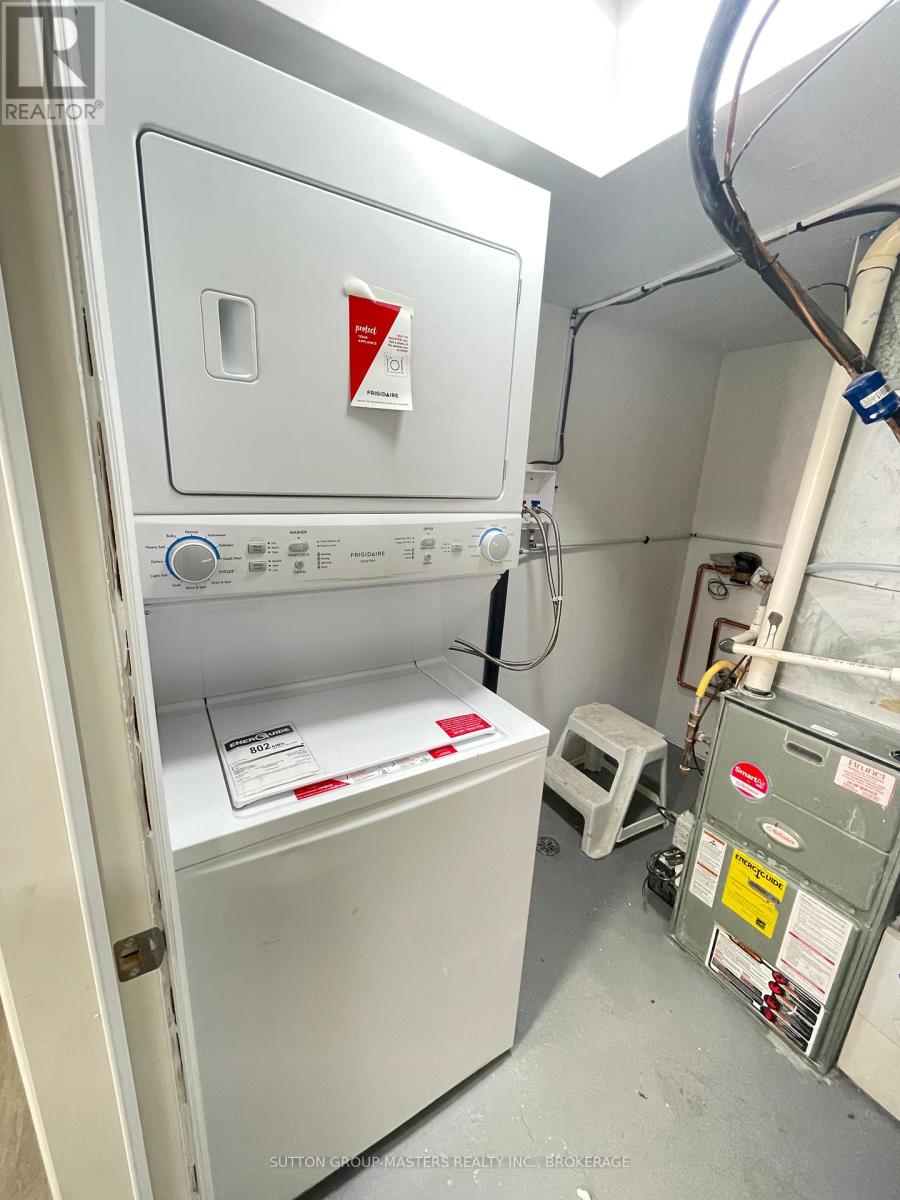 2 - 248 Mclellan Court, Kingston (East Gardiners Rd), Ontario  K7M 7Y9 - Photo 7 - X12491186