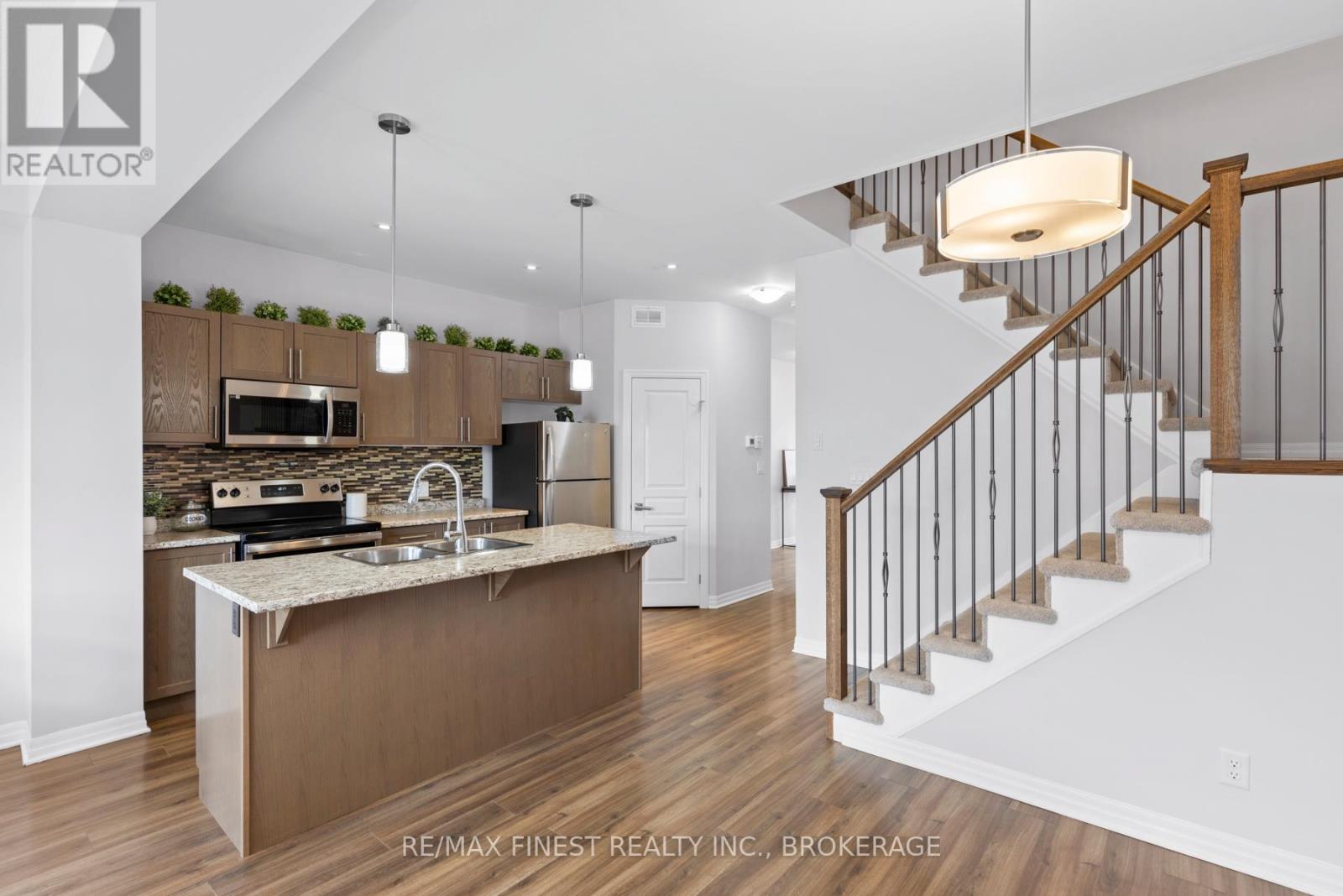 937 Riverview Way, Kingston (Kingston East (Incl Barret Crt)), Ontario  K7K 7J8 - Photo 11 - X12491264