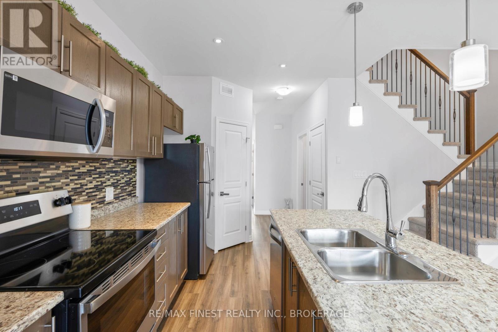 937 Riverview Way, Kingston (Kingston East (Incl Barret Crt)), Ontario  K7K 7J8 - Photo 13 - X12491264