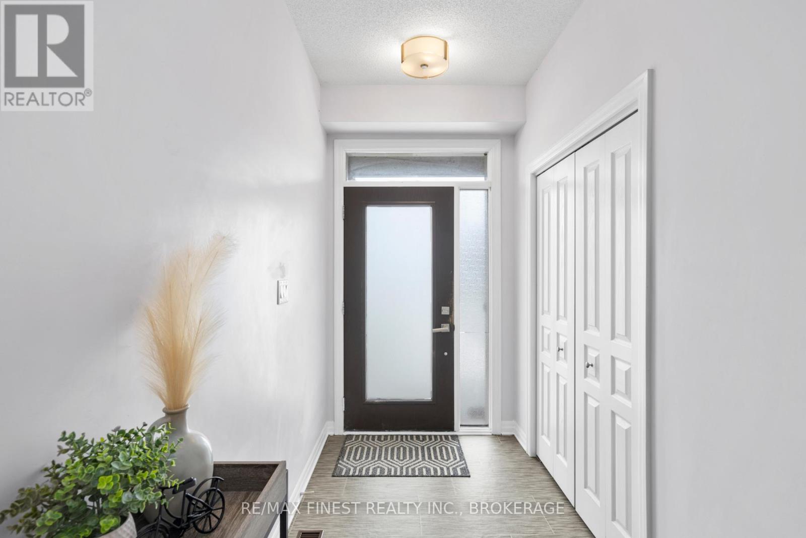 937 Riverview Way, Kingston (Kingston East (Incl Barret Crt)), Ontario  K7K 7J8 - Photo 4 - X12491264